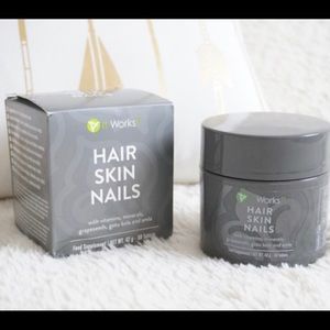 It Works! Hair Skin Nails